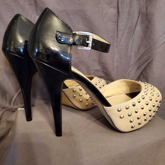 COPY - Rocking Republic Studded Heels - Picture 8 of 9
